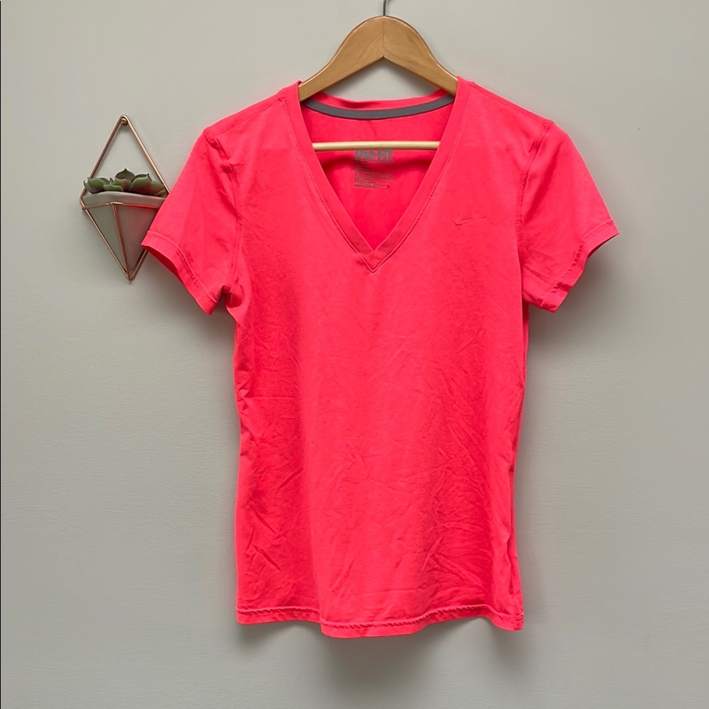 🌷5/$20🌷 Nike Dri-Fit T-shirt